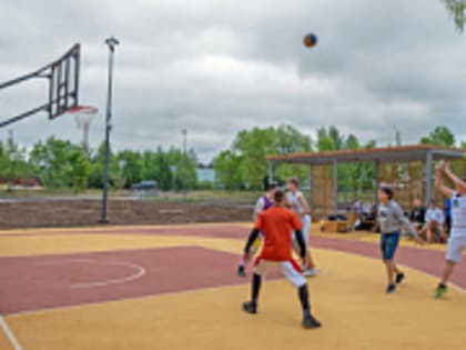 Сотрудники КАЭС поздравили выпускников химико-технологического факультета ТвГУ с окончанием учебы