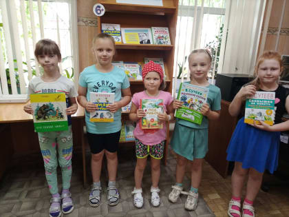 Литературный вернисаж «Сказки краски Владимира Сутеева»