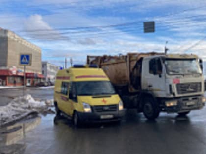 В Твери мужчина напал на женщину, пострадавшую госпитализировали