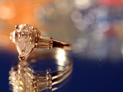 В Твери мужчина стянул кольца на 150 тыс. у матери друга и сдал в ломбард