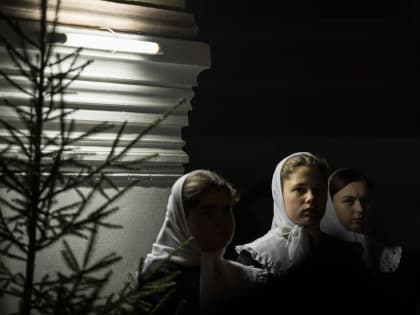 В канун Рождественского сочельника митрополит Амвросий совершил уставные богослужения в Вознесенском Оршине монастыре