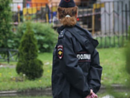 Автомобиль врезался в столб в Твери, погиб пассажир