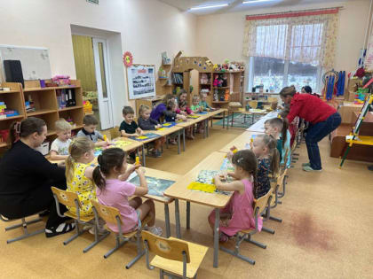 Мастер-класс  по созданию свечей из натуральной вощины от волонтёров Бологовского железнодорожного узла