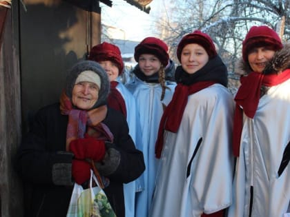 Воспитанники центра «Образ» при Старицком монастыре навестили одиноких людей