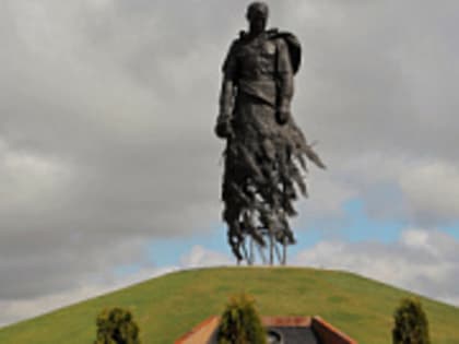 Тверская библиотека им. Горького приглашает на выставку юных художников