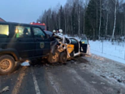 В Тверской области водитель фуры погиб в ДТП