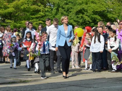 В тверских школах прошли торжественные линейки