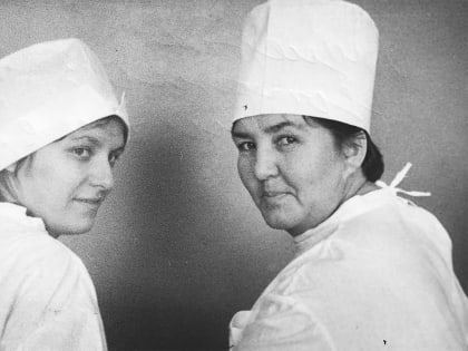 Не стоит город без…