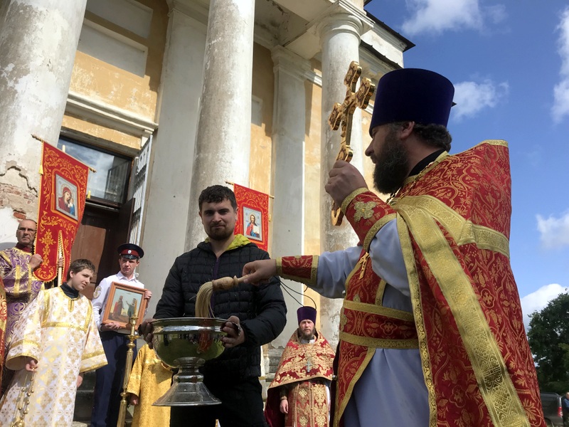 Престольный праздник Борисоглебского храма. Престольный праздник Борисоглебского храма церковная флористика. Новости Старица. Голованов спас канал