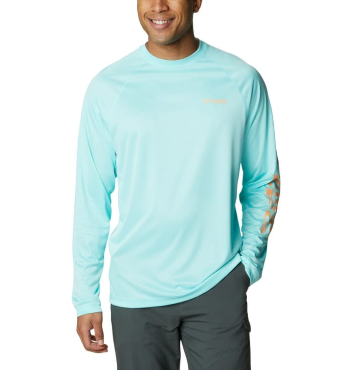 Men's Shirts, Pullovers, Accessories and Outdoor Accessories