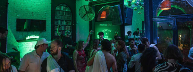 Photo 2 of 6