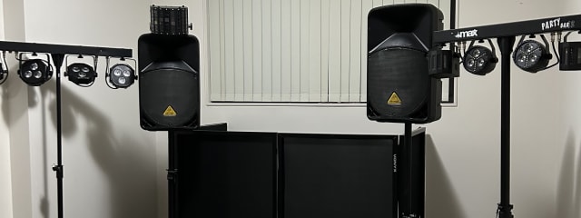 Photo 3 of 6