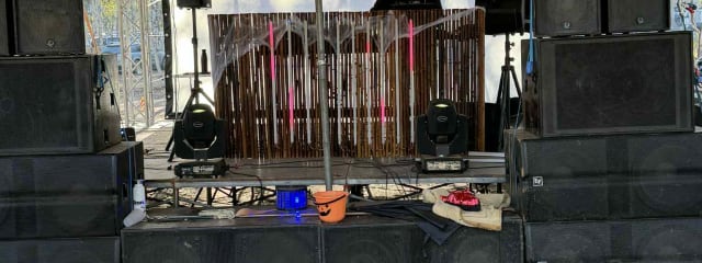 Photo 2 of 6