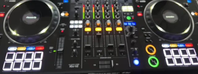 Photo 4 of 6