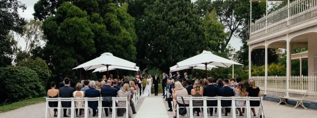 Photo 4 of 6