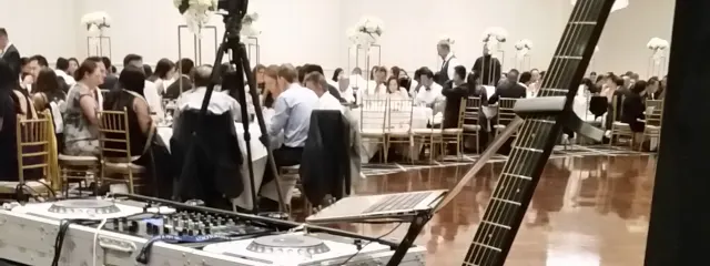 Photo 4 of 6