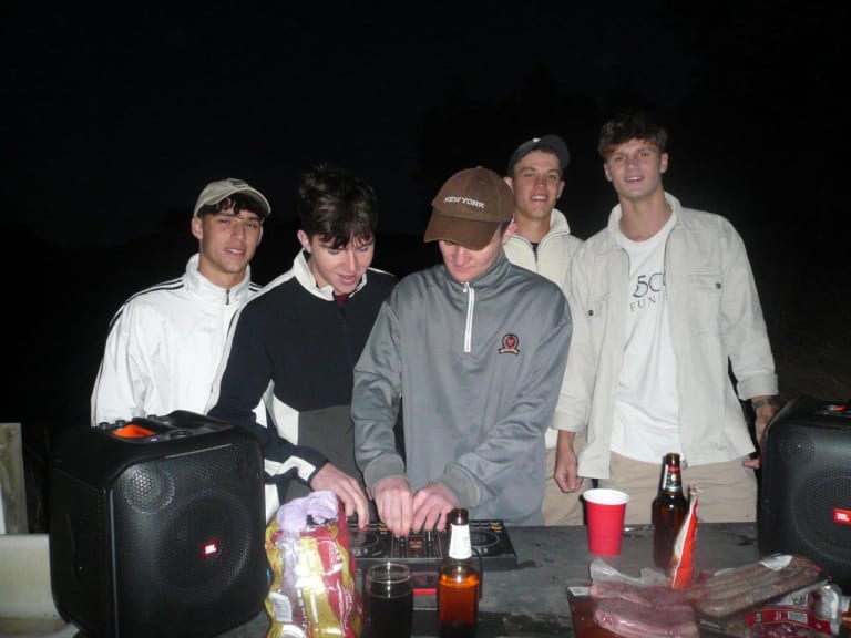 Photo 1 of 5