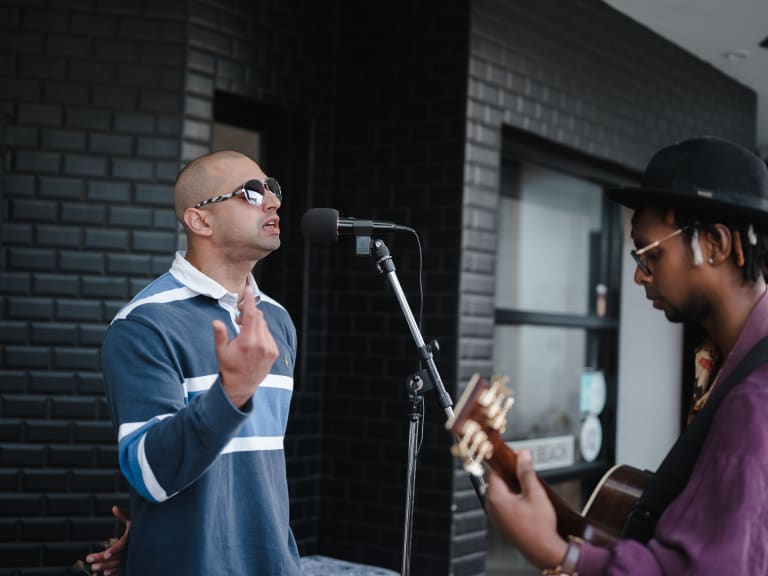 Photo 4 of 6