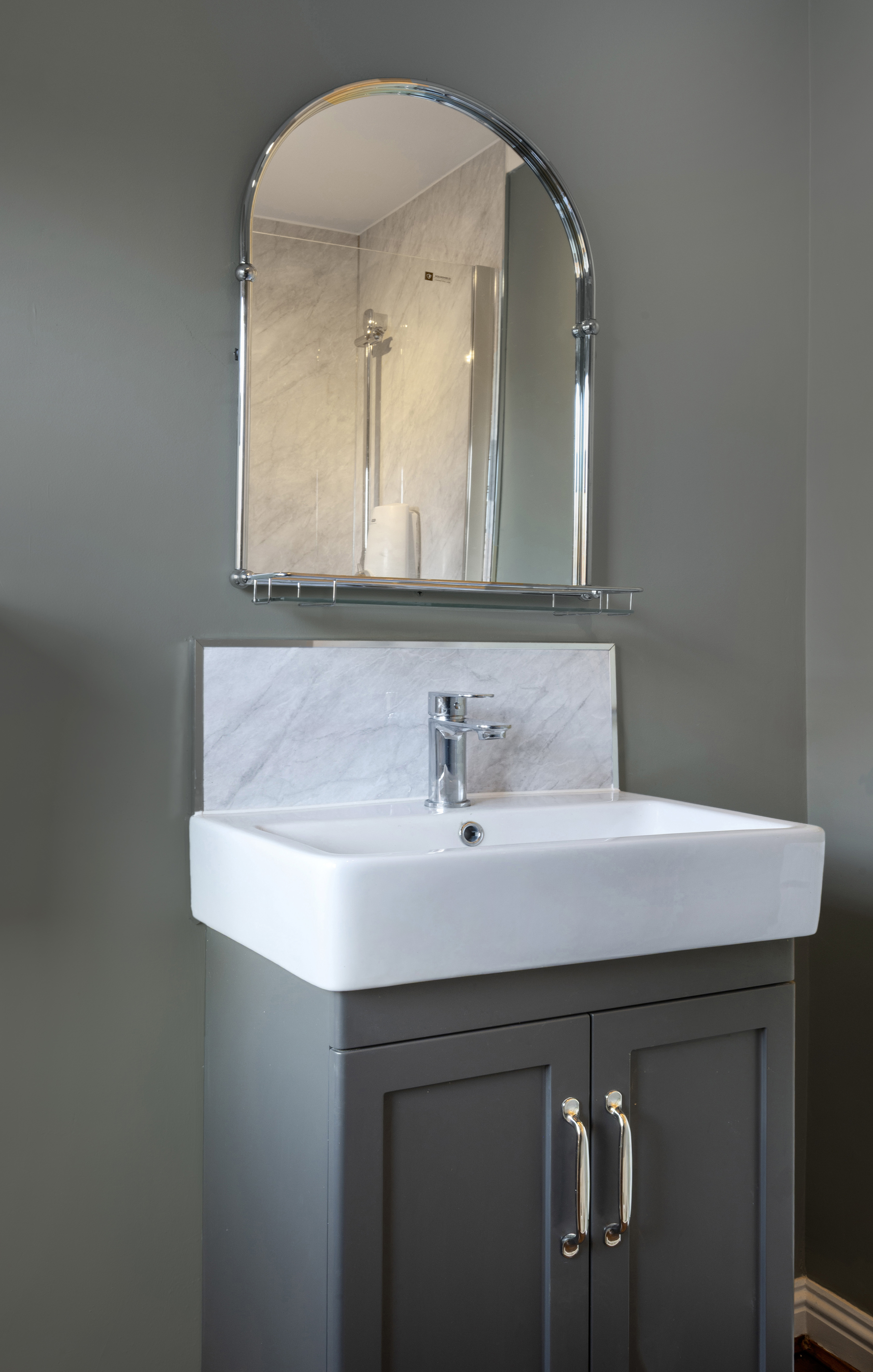 Kingston Multi-Bathroom Renovation, photo 3