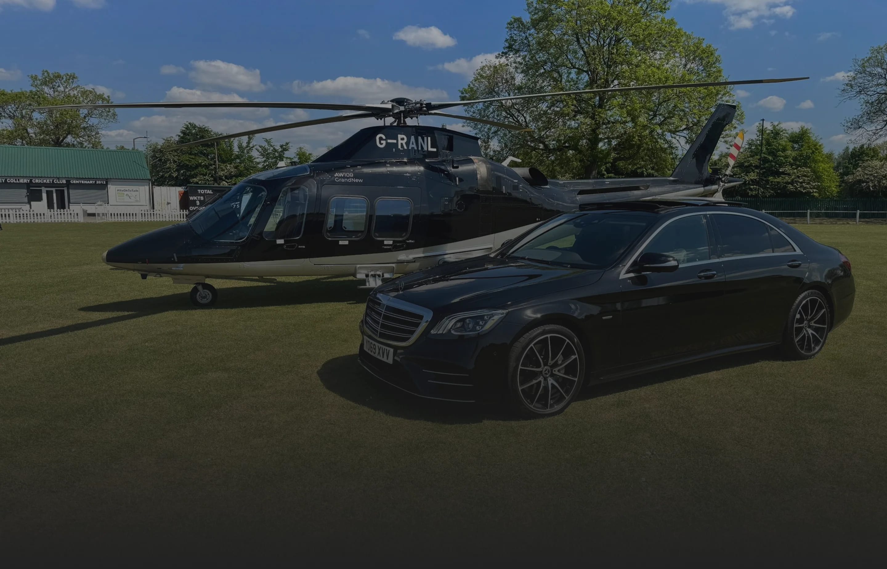 Luxury chauffeur service hero background image