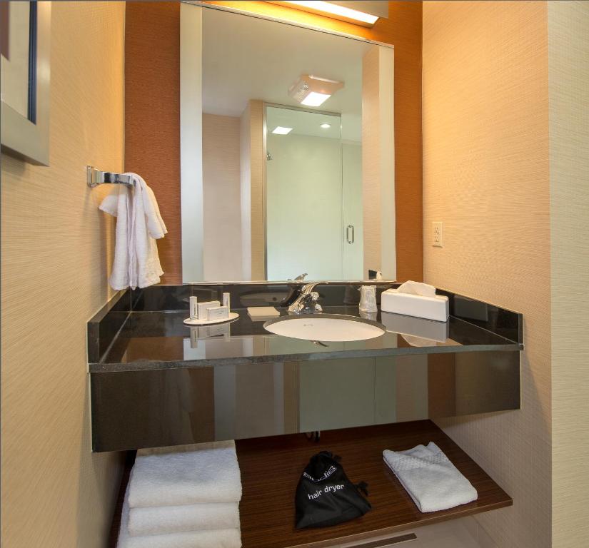 Fairfield_Inn_Hotel_17's photo