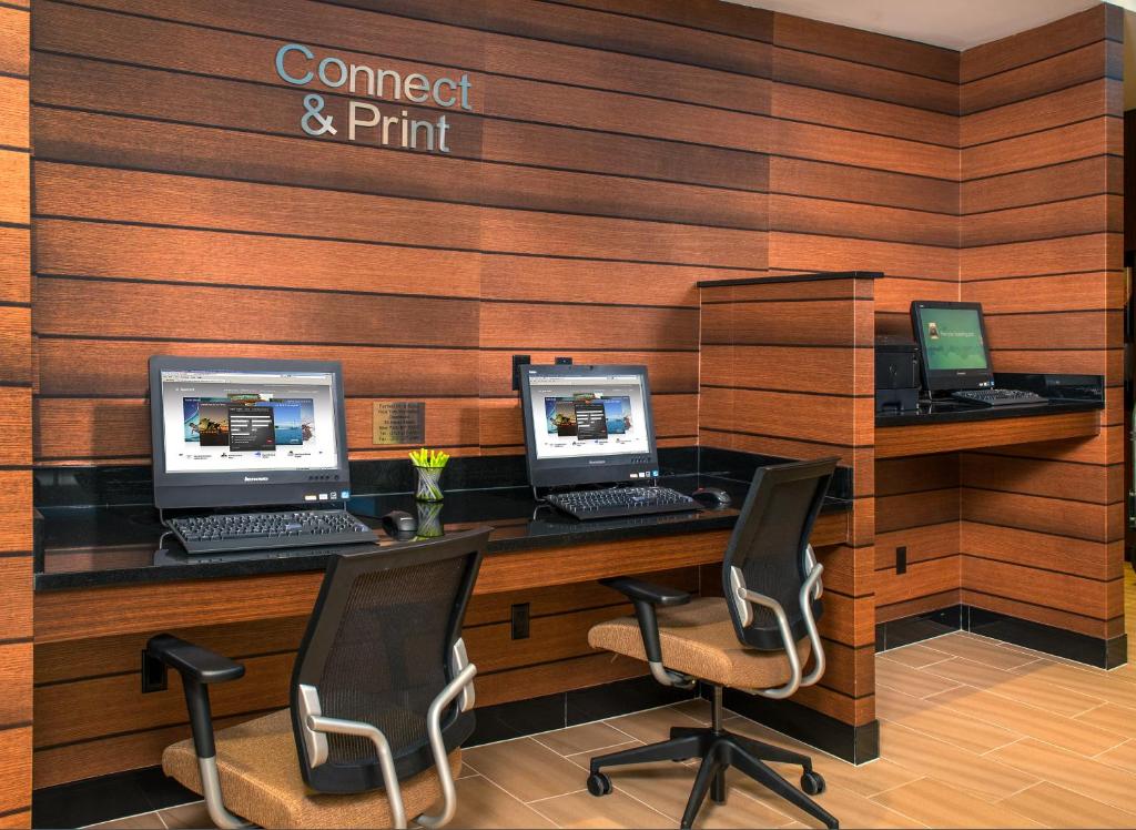 Fairfield_Inn_Hotel_8's photo