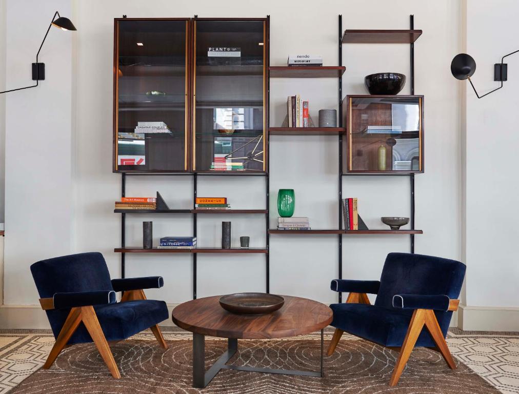 Walker_Hotel_17's photo