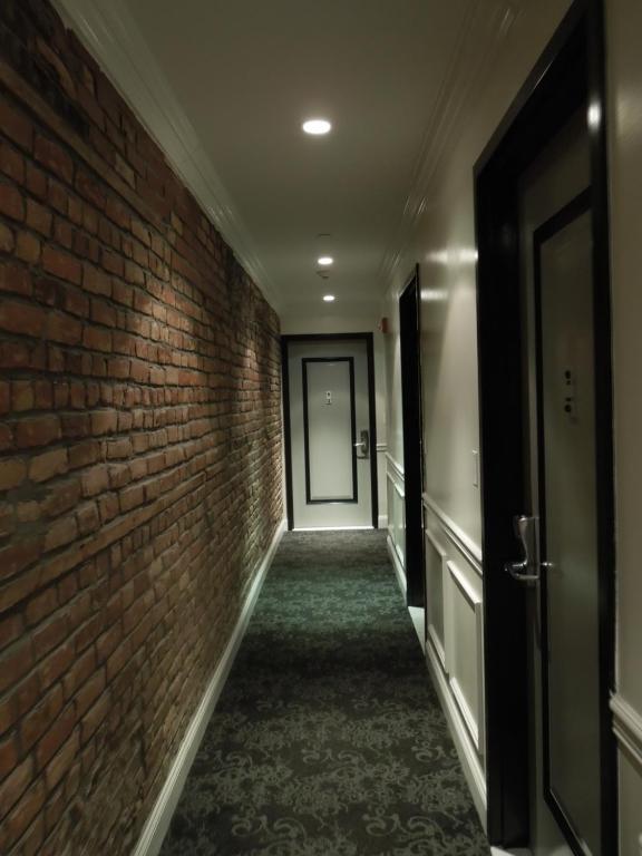 East_Village_Hotel_11