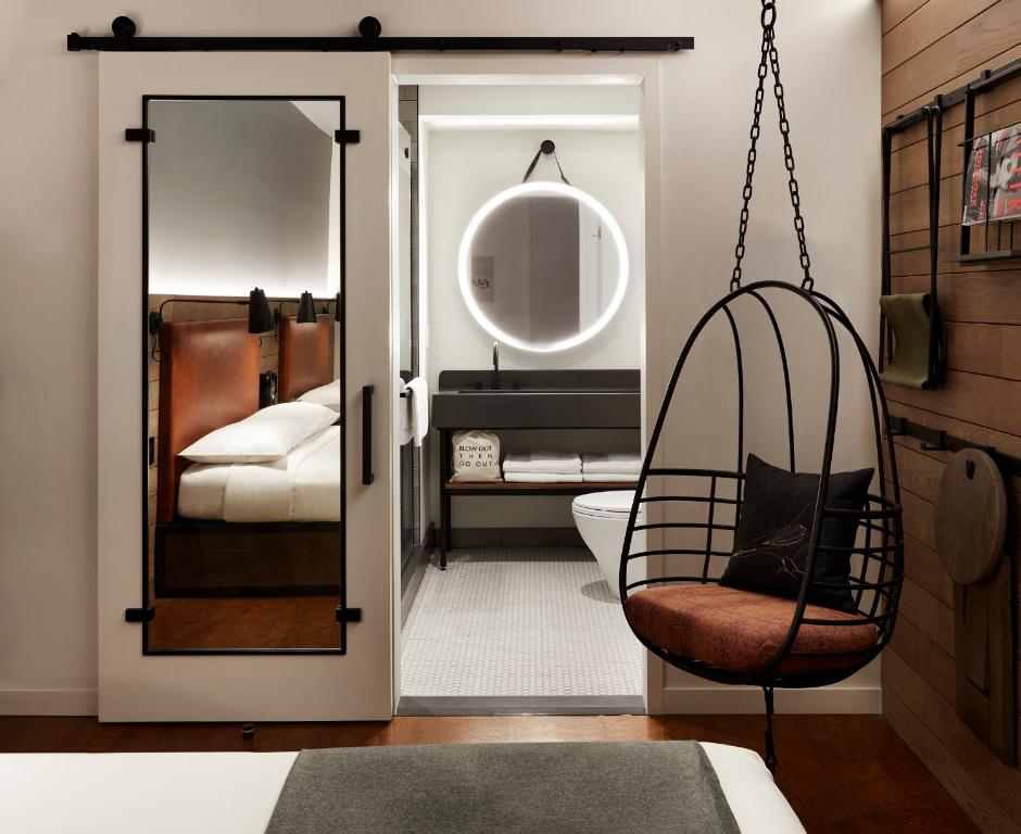 Moxy_Nyc_2