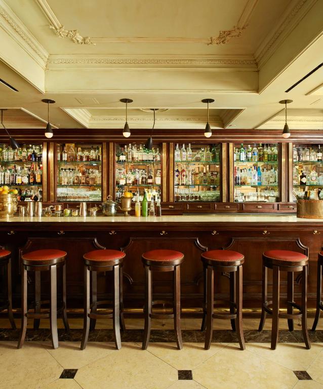 Marlton_Hotel_3