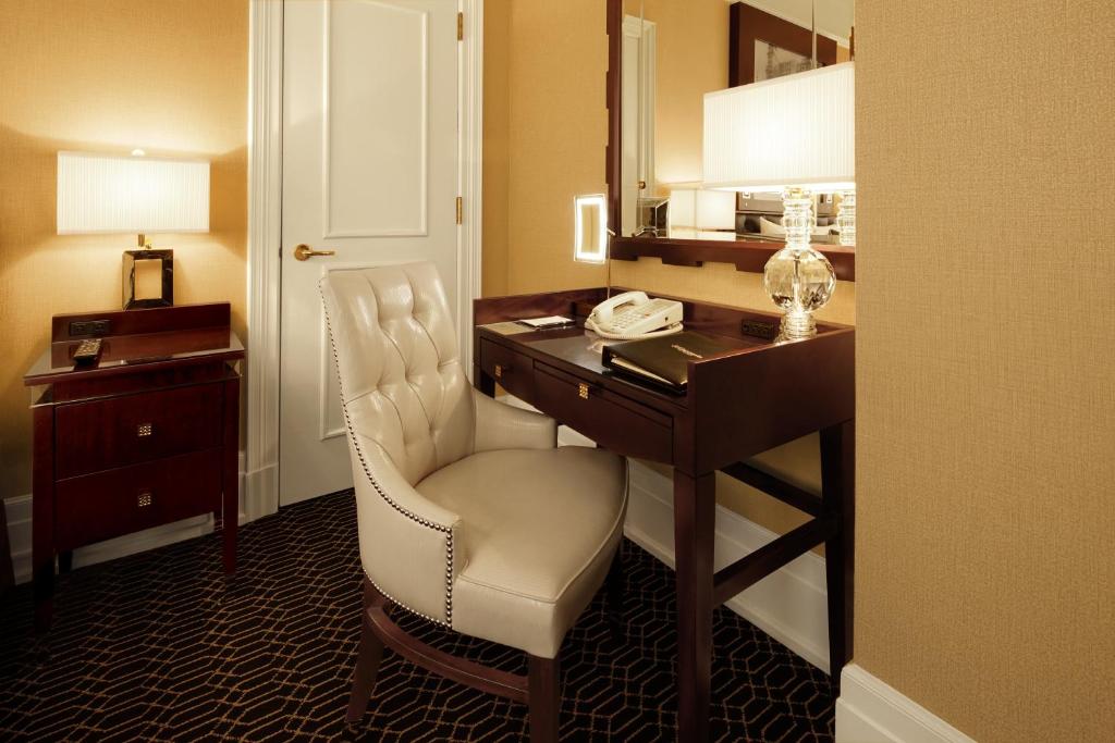 The_Algonquin_Hotel_2