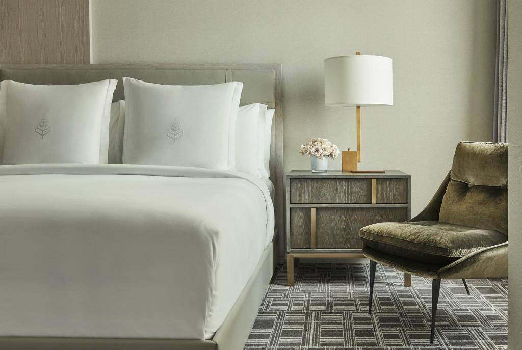 Four_Seasons_Hotel_11's photo