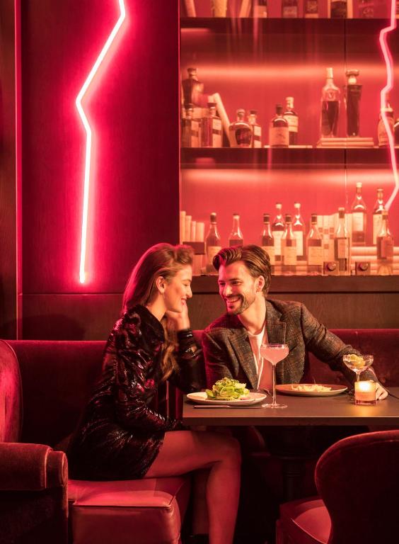 Four_Seasons_Hotel_42's photo