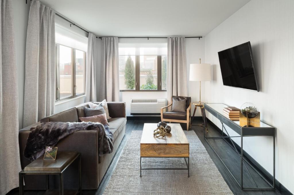 Hilton_Garden_11's photo