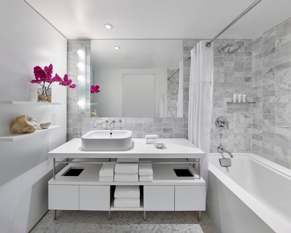 Smyth_Tribeca_25's photo