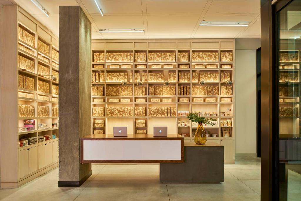 Arlo_nomad_hotel_11's photo