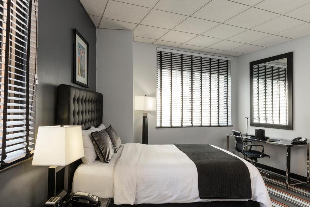 broadway_plaza_hotel_1