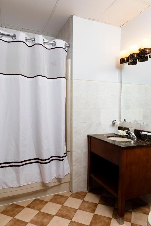 broadway_plaza_hotel_9's photo