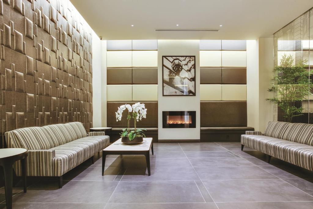 hotel_at_fifth_avenue_33's photo