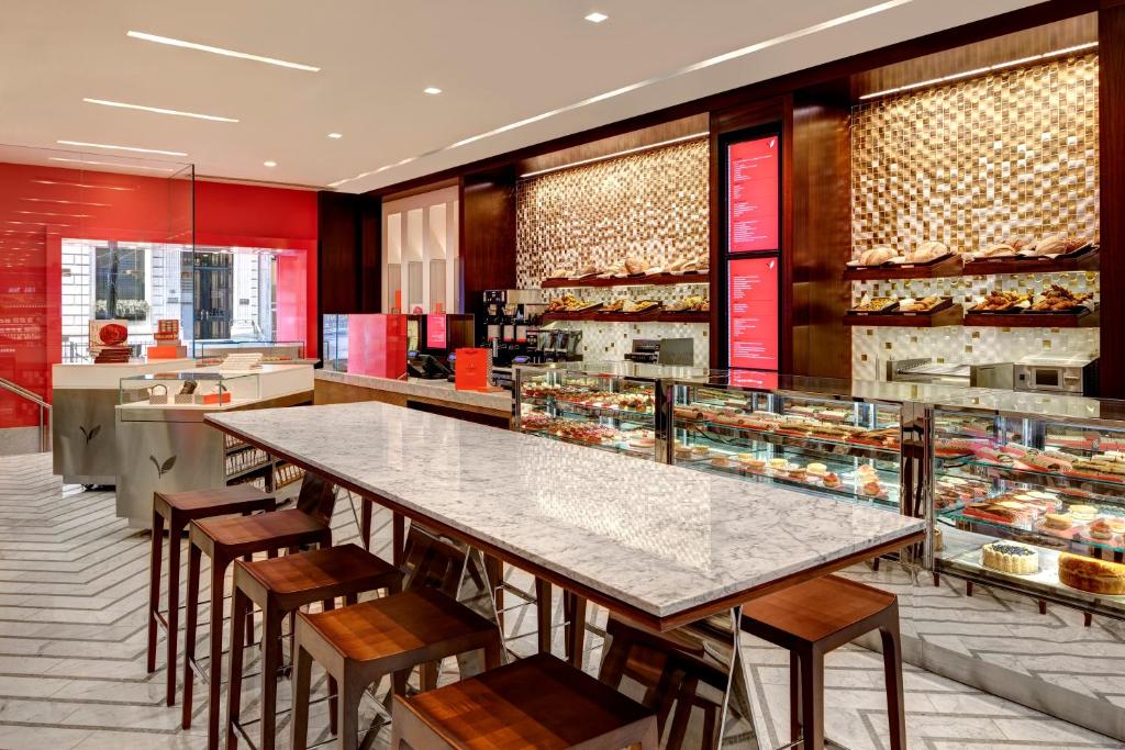 lotte_palace_12's photo