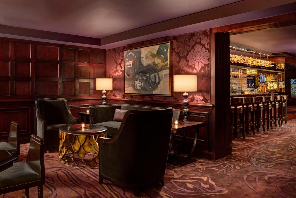 lotte_palace_15's photo