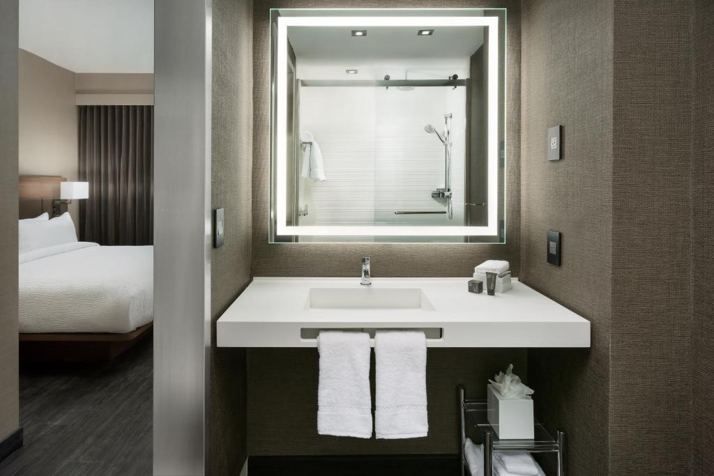 Ac_hotel_marriott_44's photo