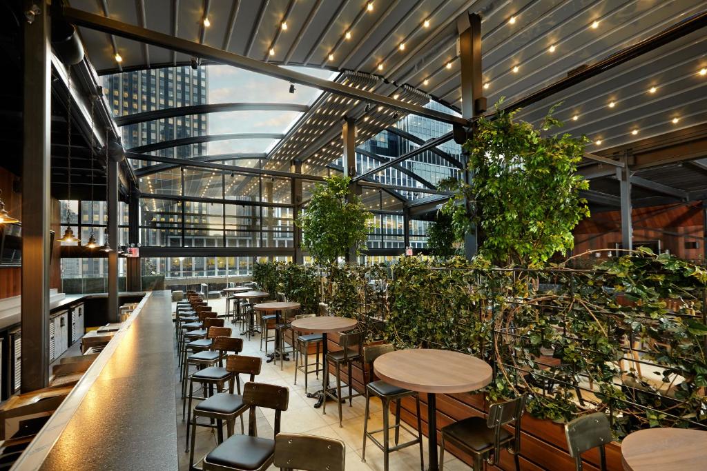 renaissance_newyork_2