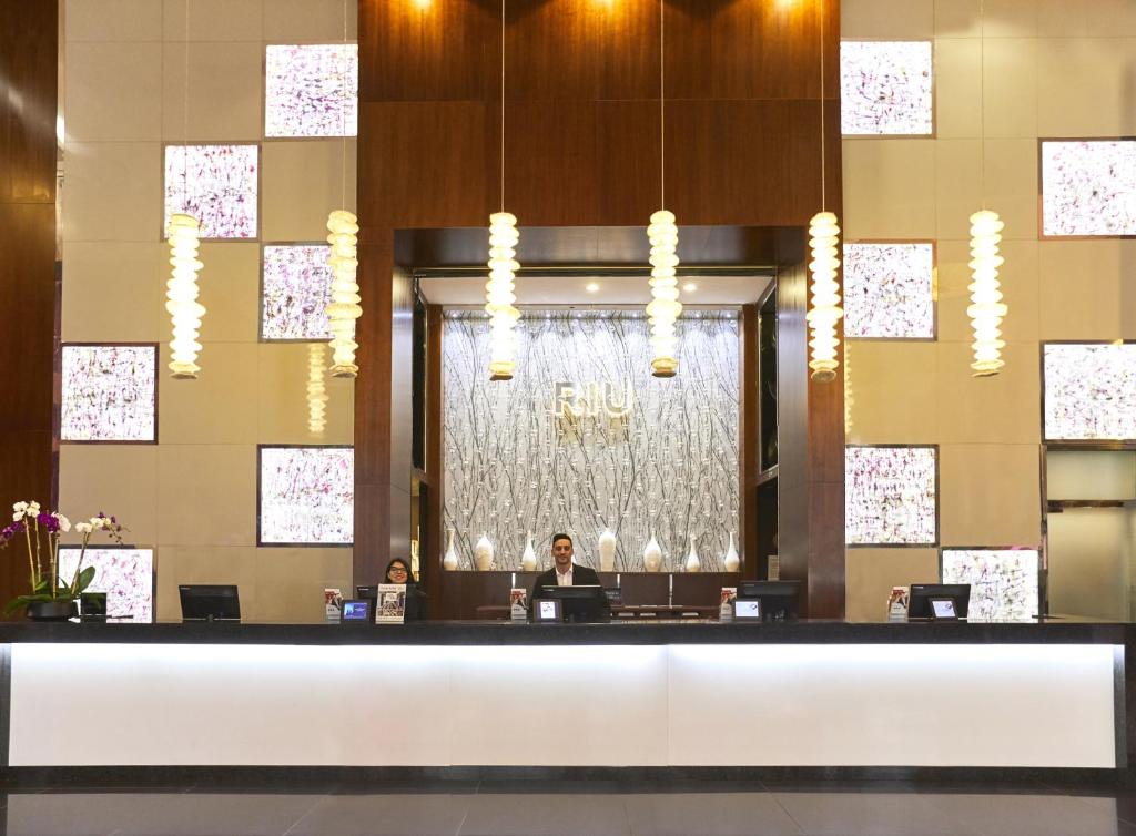 hotel_riu_plaza_9's photo