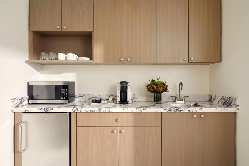 loews_regency_16's photo