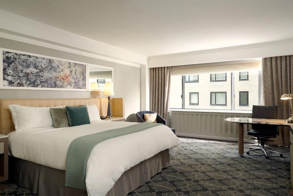 loews_regency_19's photo