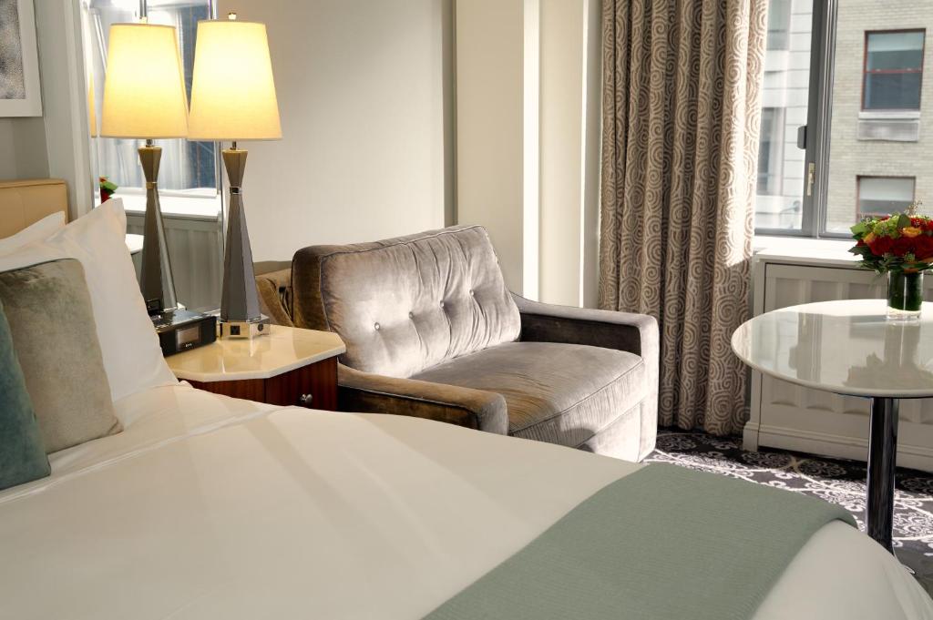 loews_regency_25's photo