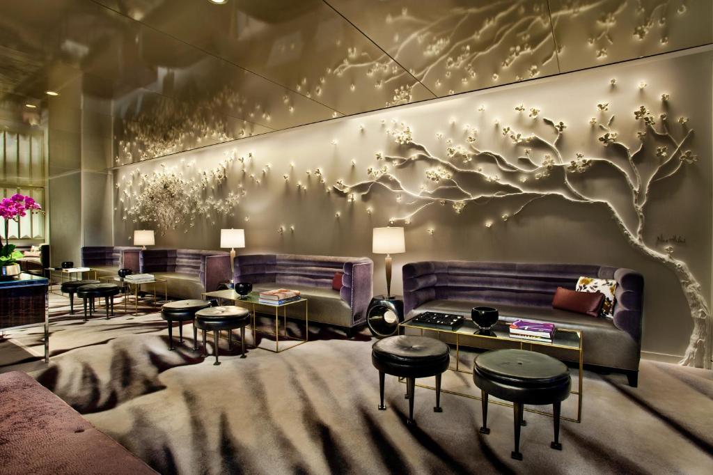 loews_regency_37's photo