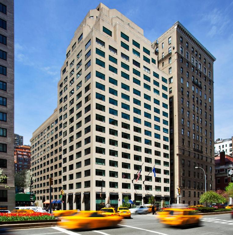 loews_regency_41's photo