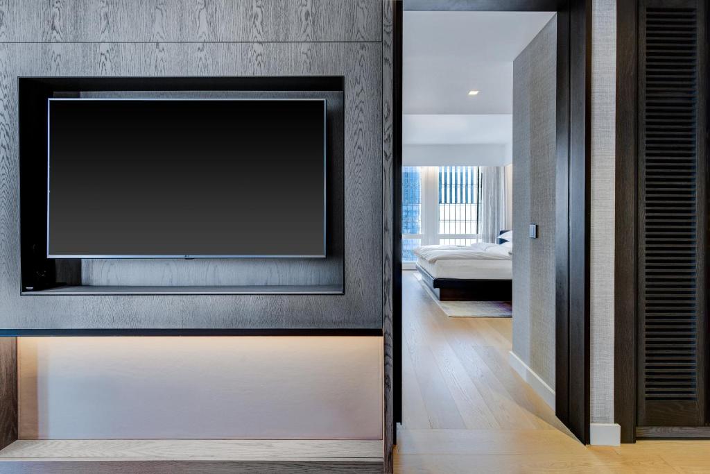 equinox_hotel_hudson_2